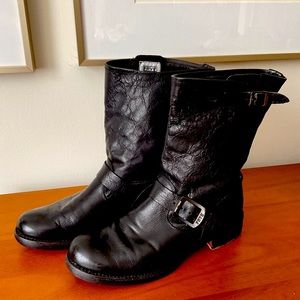 Frye Veronica Short Leather Boot, Size 8.5
